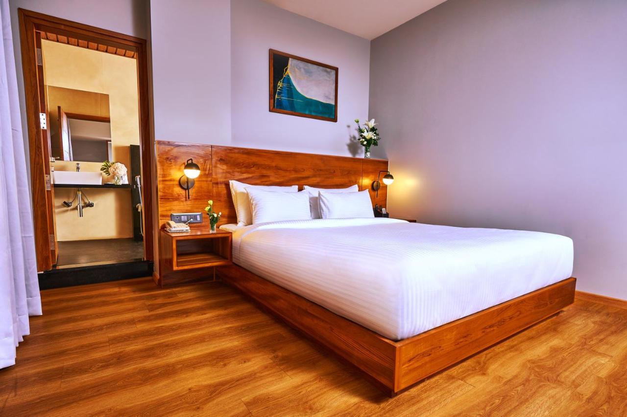 Visthara Hotel Бангалор Екстериор снимка
