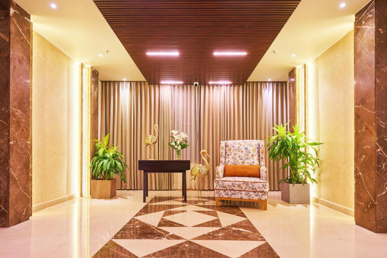 Visthara Hotel Бангалор Екстериор снимка